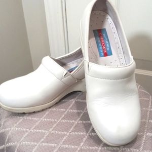 Cherokee Workwear White Slip ons  Size 7 med